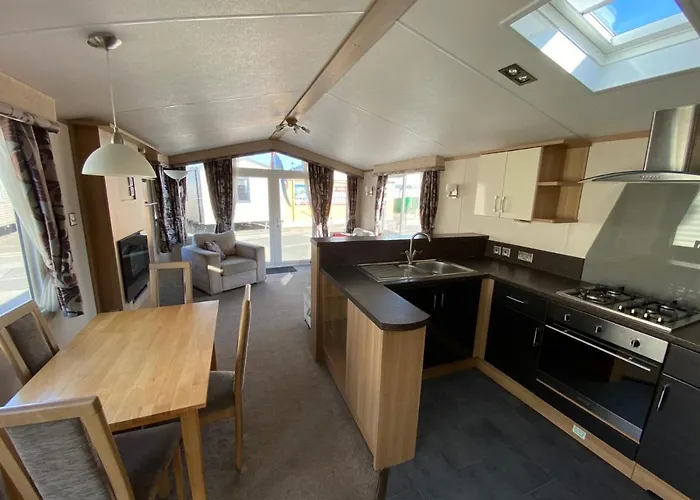 8 Berth Caravan Skegness Golden Palm Resort