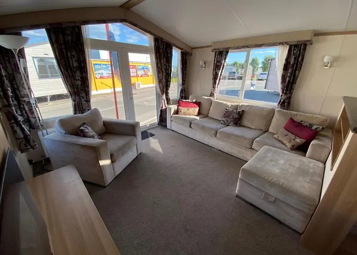 8 Berth Caravan Skegness Golden Palm Resort