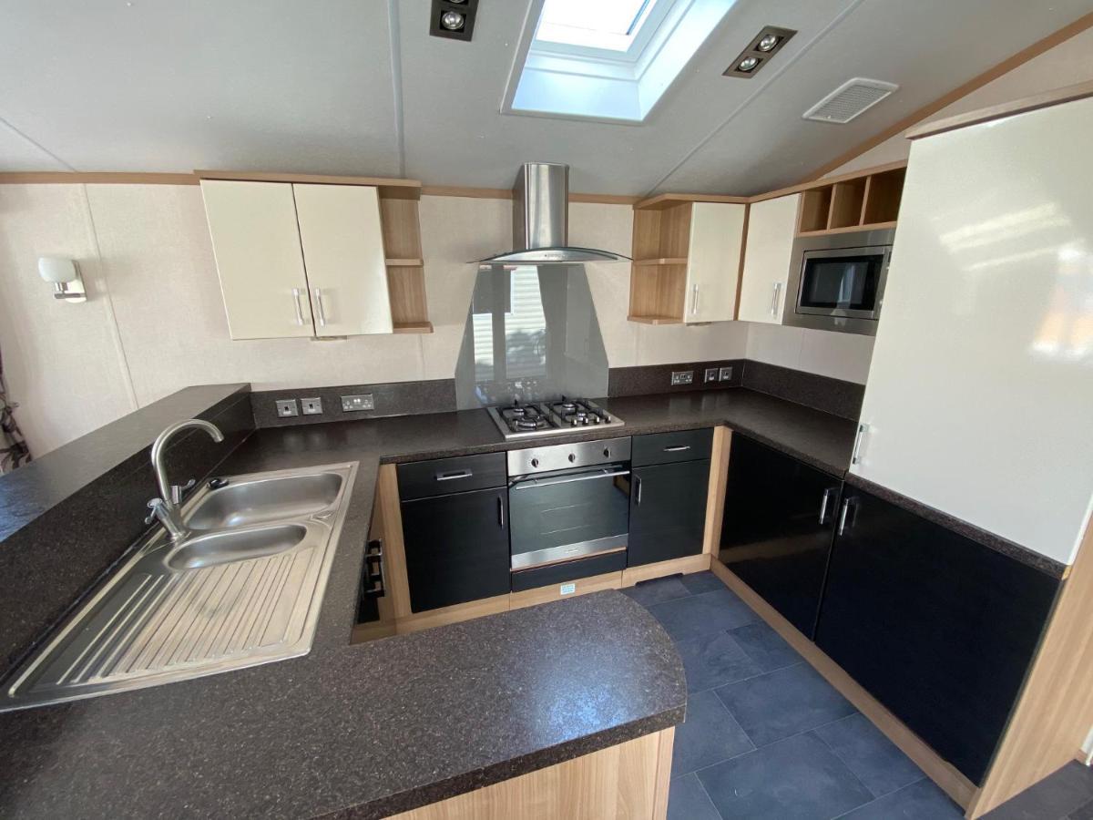 8 Berth Caravan Skegness Golden Palm * Chapel Saint Leonards