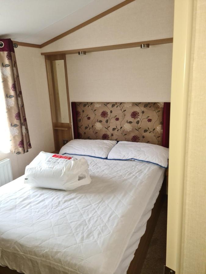 8 Berth Caravan Skegness Golden Palm Holiday home *